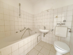 Klein, fein und voller Potenzial – Apartment mit Loggia im Herzen von Gauting - Bild