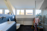 Charmanter Altbau, zeitgemäß modernisiert – Ihr neues Zuhause mit sonnigem Südgarten in Laim - Bild