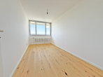 Weitblick, Sonne & Raum: Renovierte 4-Zimmer-Wohnung in der denkmalgeschützten Olympia Pressestadt - Bild