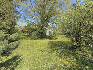 Ruhig und grün gelegenes, parkähnliches Grundstück mit vielfältigen Bebauungsmöglichkeiten, 85716 Unterschleißheim, Wohngrundstück