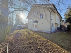 Viel Platz zum Leben: Familienhaus in ruhiger, grüner Umgebung in Neuried - Bild